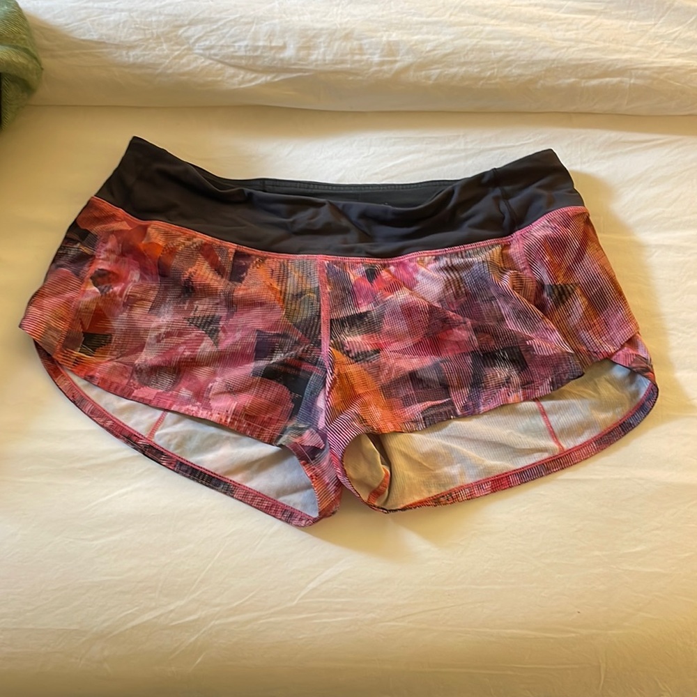 Lululemon Speed Up shorts 2.5”